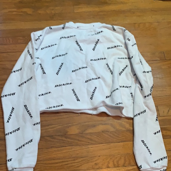 Dickie’s cropped crew neck EUC - Picture 4 of 4